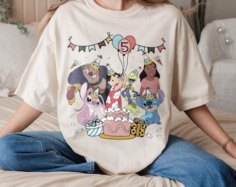 Camiseta personalizada de cumpleaños de Lilo y Stitch con colores cómodos, regalo de cumpleaños personalizado de Disney Stitch Angel Lilo Pleakley, viaje familiar de Disney