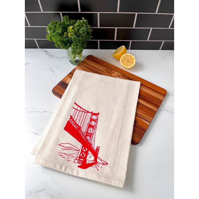 Golden Gate Bridge Tea Towel, San Francisco Kitchen Tea Towel, Flour Sack Cotton Kitchen Towel, San Francisco Screenprint image 1