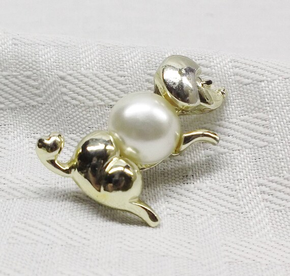 1960s Vintage Figural Fish Brooch Gold Tone with White Beads 60s Novelty Broach Mid Century Women/'s Jewelry Kitsch Rockabilly Pin Gift