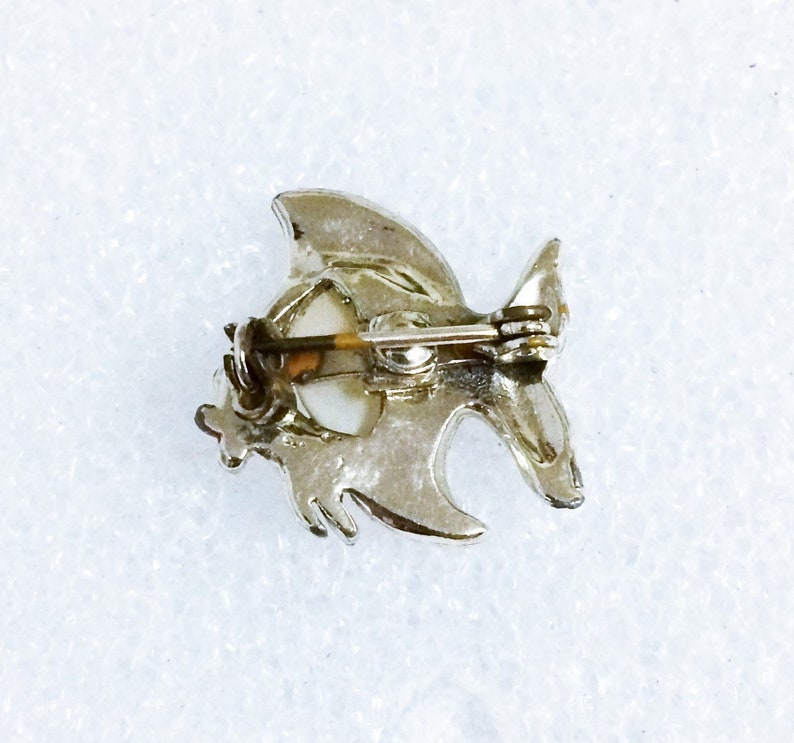 1940s Tropical Brooch 1950s Figural Broach Vintage Novelty Jewelry 40s 50s Vintage Mother Of Pearl and Silver Tone Metal Fish Scatter Pins