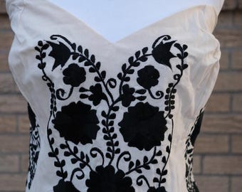 L-2XL Handmade Mexican Embroidered Strapless Blouse – Boho Floral Bustier Top