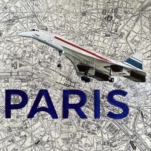 Oeuvre d'art. Série En l'air. Jet supersonique Concorde Air France / British Airways. Paris, France. MapArt à l'aide d'une carte de 1924