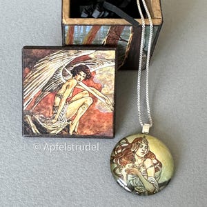 Collier de bijoux avec pendentif en verre MTC Magic the Gathering en argent sterling 925 dans une boîte japonaise en bois recyclé