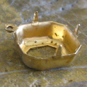 Brass 12mm Octagon Pronged Setting 1 Ring 1126 - 12 Pieces