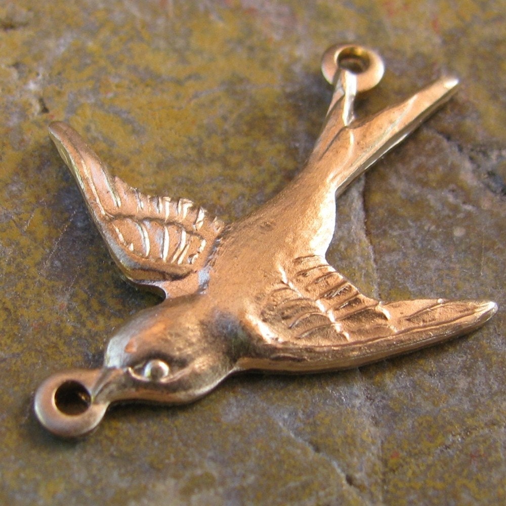 35683         4 Pc Brass Oxidized Victorian Flying Bird Jewelry Finding Charm 
