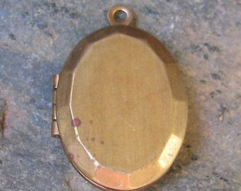 Brass Oval Locket Charm with Beveled Edge 1366 - 2 Pieces
