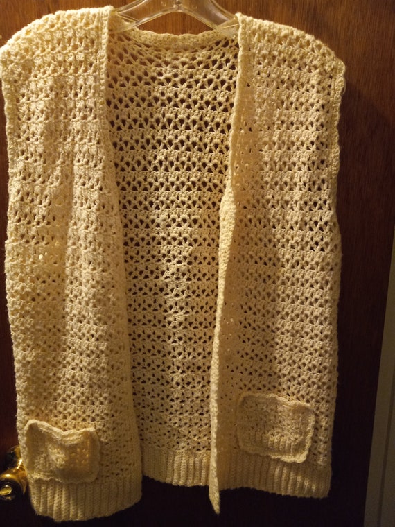 Vintage handmade off-white crochet vest - women's… - image 1