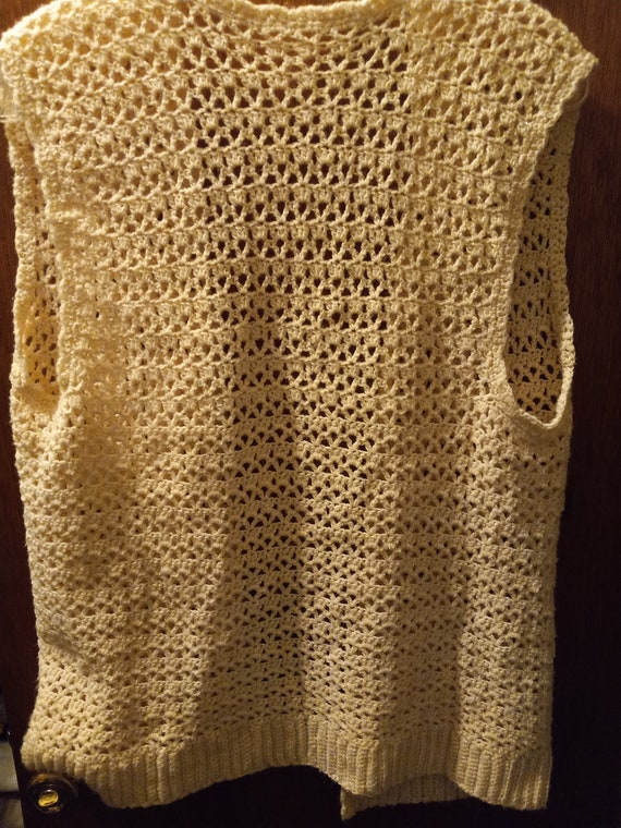 Vintage handmade off-white crochet vest - women's… - image 4