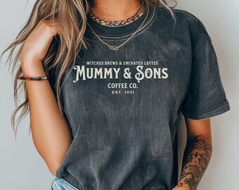 Vintage Halloween Shirt for Women - Comfort Colors Tshirt Women - Retro Shirt for Witchy Women - Cute Halloween Shirt - Fall Shirt for Women