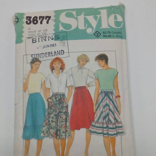 1982 Skirt - 67cm Waist - Style 3677 - Vintage Sewing Pattern