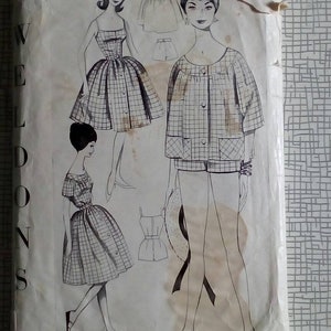1960s Shorts, Skirt, Overblouse & Top - 36" Bust - Weldons 8102 - Vintage Sewing Pattern