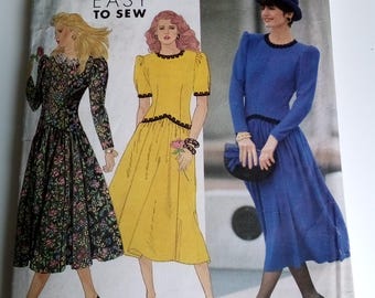 1990 Zierliches Kleid - Multi-Size - Einfachheit 9915 - Vintage Schnittmuster