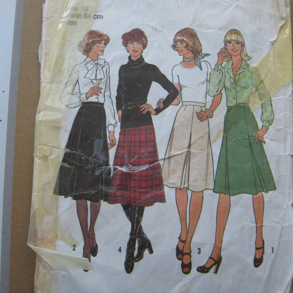 1976 Skirt - 25" Waist - Simplicity 7625 - 1970s  Retro Vintage Sewing Pattern