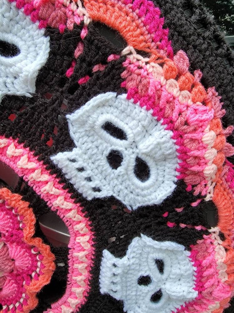 Skulls Crochet Spare Tire Cover image 4