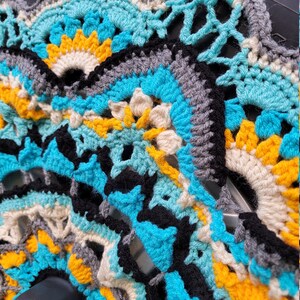 Briar Rose Crochet Spare Tire Cover image 7