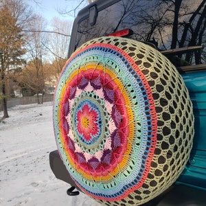 Sophie's Garden Crochet Spare Tire Cover image 6