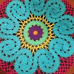 Funda para rueda de repuesto tejida a crochet con rizos
