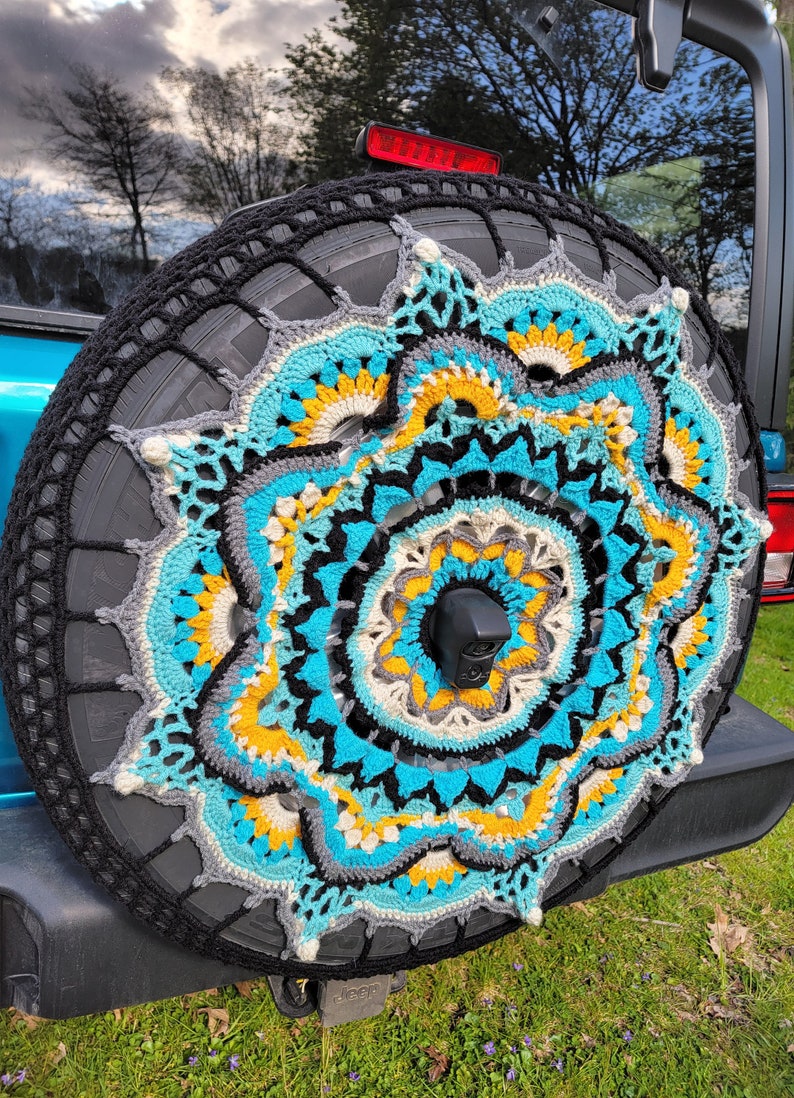 Briar Rose Crochet Spare Tire Cover image 8