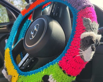 Funda de volante de crochet con motivos de vida silvestre