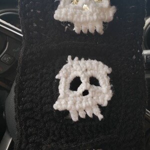 Skull Crochet Steering Wheel Cover image 6