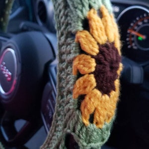 Sunflower Crochet Steering Wheel Cover image 4