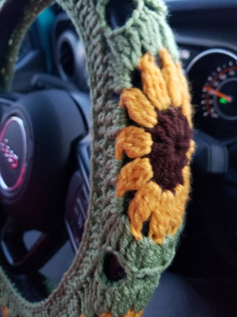 Sunflower Crochet Steering Wheel Cover image 4