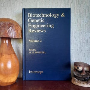 Vintage Biotechnologie Buch | &#39;Biotechnologie und Gentechnik Bewertungen&#39; Band 2 Von Interept, Newcastle upon Tyne | Sammler Buch