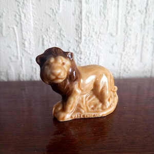 Porcelain Lion Figurine- Wade | Small 1960s Ceramic Lion Ornemant From Staffordshire, England