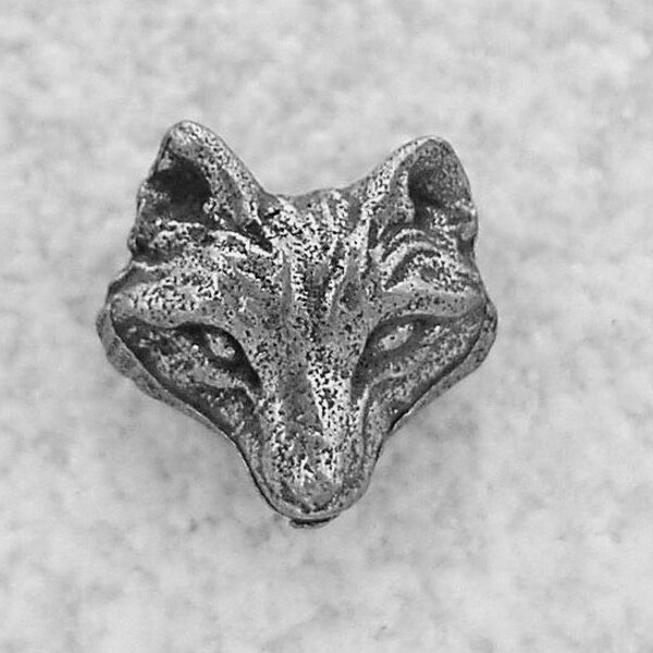 Green Girl Studios Wolf Pewter Button