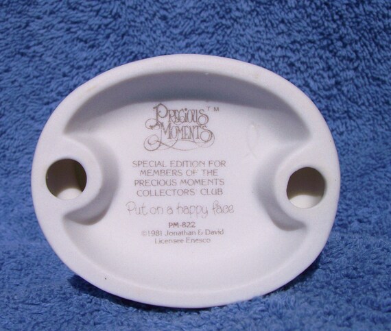Special Edition Members Club Only Precious Moments Figurine # PM 822 Retired Put On A Happy Face