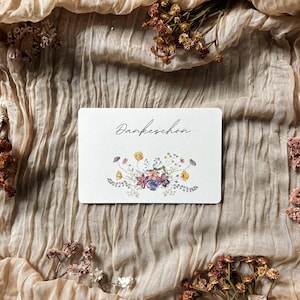 Simple Gratitude – Dankeschön Karte mit Blumendesign, Schlichte Dankeskarte für besondere Momente, Elegante Karte, Karte zum Bedanken