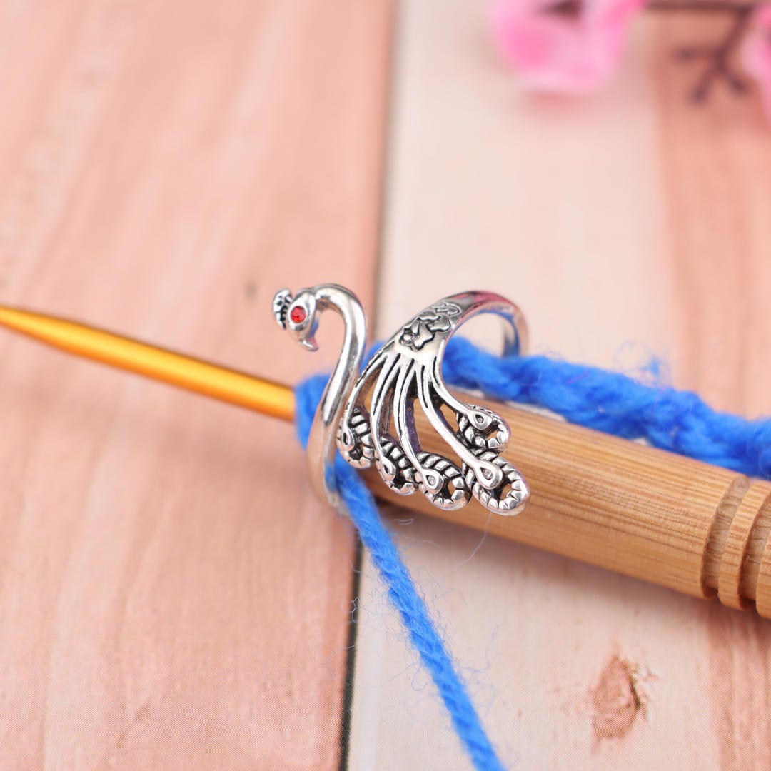 Adjustable Crochet Thread Ring, Opening Finger Yarn Guide, Cute Phoenix ...