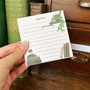 Notatnik Naturalist's Bookshelf, artykuły piśmiennicze i dekoracje biurkowe Dark Academia, stare książki i notatnik Ivy, artykuły piśmiennicze w stylu antycznej biblioteki