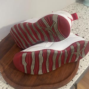 Vintage Nike Air Jordan 10 Retro 'Red Steel' Jugend Turnschuhe, Größe 5.5 Bild 2