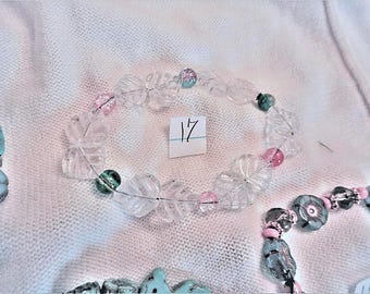 Stretchy Flowers too ... stretch bracelets, fun jewelry, Czech glass flowers, stocking stuffers ... #858