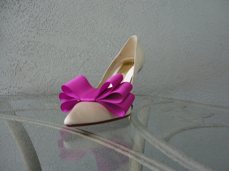 Magenta Satin Ribbon Bow Clips chaussures Set de deux couleurs plus disponibles image 4