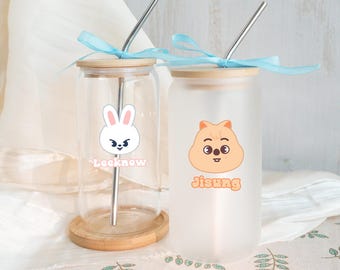 Spersonalizowana puszka na mrożoną kawę Stray Kids, świąteczny prezent dla fanów Stray Kids, spersonalizowany kubek na mrożoną kawę Stray Kids, prezent dla fanów Stray Kid, butelka na wodę Skzoo