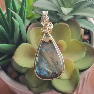 Labradorite Pendant Wire Wrapped Handmade Unique Mother&#39;s Day Gift for Mom Her Birthday Gift for Her