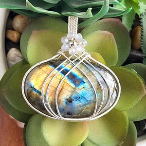 Labradorite Pendant Wire-Wrapped Perfect Handmade Mother&#39;s Day Gift for Mom Her Birthday Gift for Her