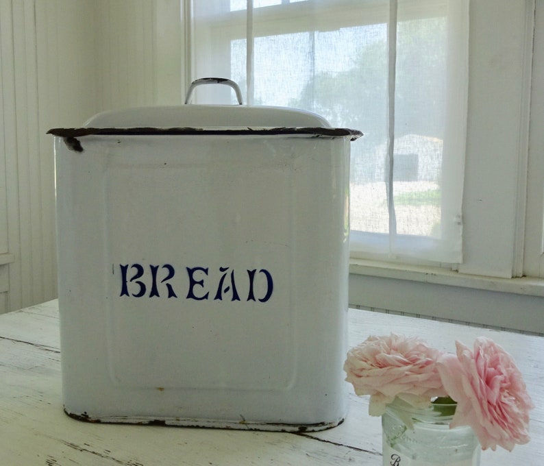 Vintage White Enamelware Bread Box from England - Come explore White Swedish Farmhouse Christmas & Scandinavian Holiday Decor Simplicity. #swedishchristmas #scandinavian #holidaydecor