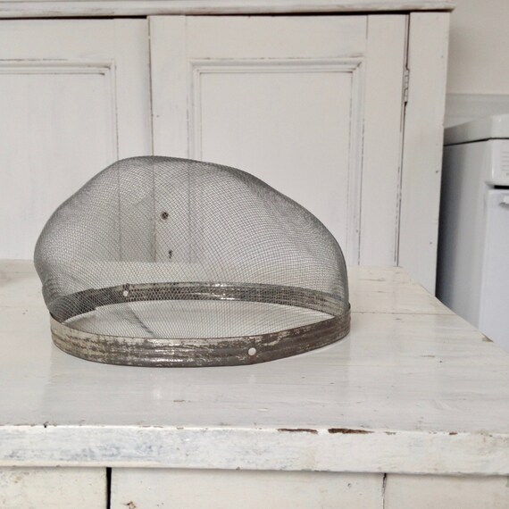 French Nordic Food Cover from My Petite Maison on Etsy.