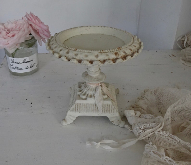 Vintage Iron Shabby Pedestal with Original Creamy Paint - Come explore White Swedish Farmhouse Christmas & Scandinavian Holiday Decor Simplicity. #swedishchristmas #scandinavian #holidaydecor