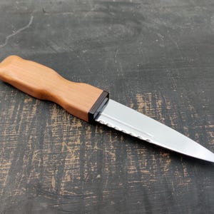 Cherry Sgian Dubh