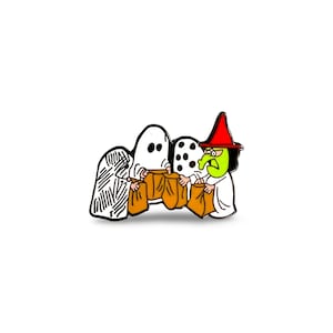 Vintage-Inspired Nostalgic Halloween Enamel Pin | Spooky Fall Collectible Pin for Jackets & Bags