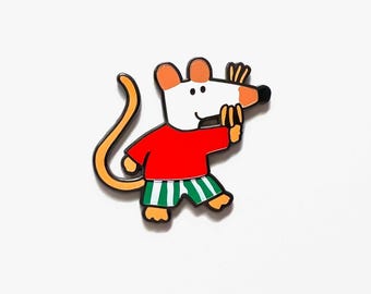 Cute Nostalgic Mouse Enamel Pin - Childhood Memories - Kids Books