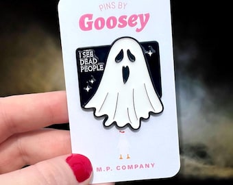 I See Dead People Ghost Enamel Pin - The Sixth Sense - Spooky Movie Horror Quote Fans