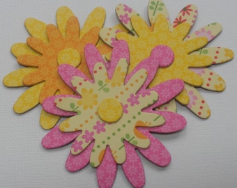 DAISY DOODLES Flower Chipboard Die Cuts - Floral Embellishments - 12 Pieces