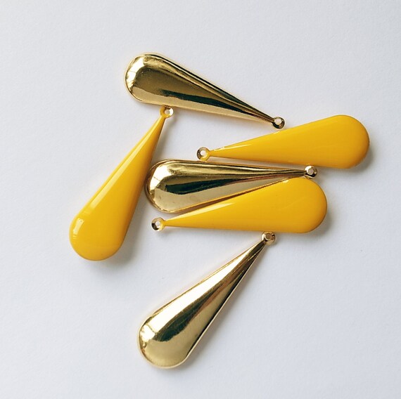 12 yellow epoxy poly resin drop bead on gold color base long drop 40x12mm large