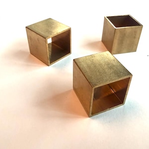 Tapón de cuentas en forma de cubo de tubo de latón crudo cortado vintage, tamaño 18 mm más grande
