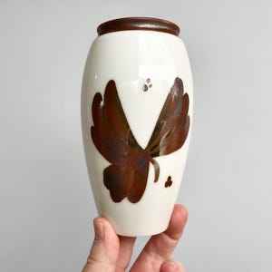 Bing & Grondahl Porcelain Vase w/ Iridescent Brown Tenmoku Glaze Rorschach-Style Leaf Decor, Delightful Mid 20th Century Danish Design